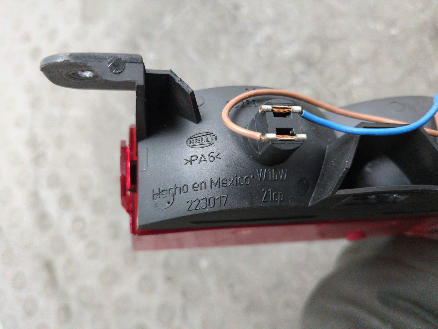 Фонарь задний (стоп сигнал)