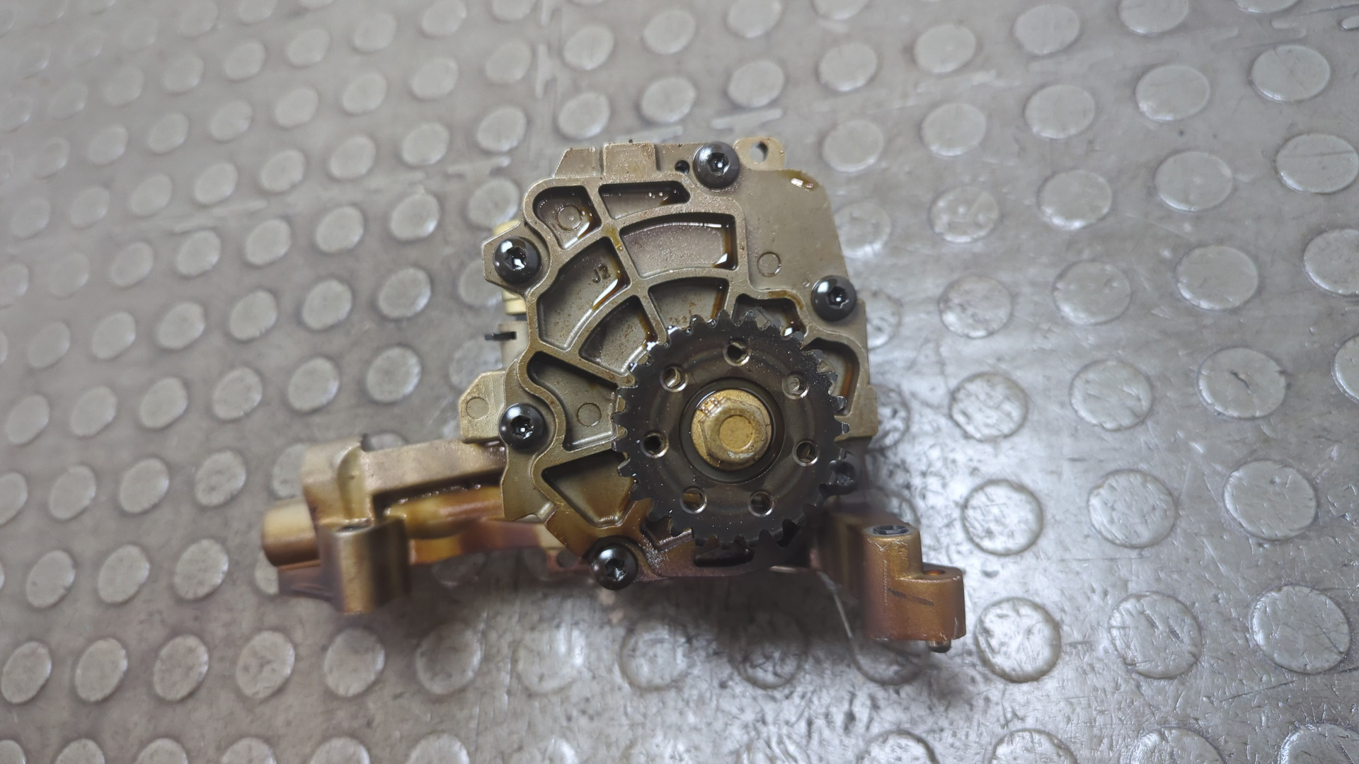 Насос масляный