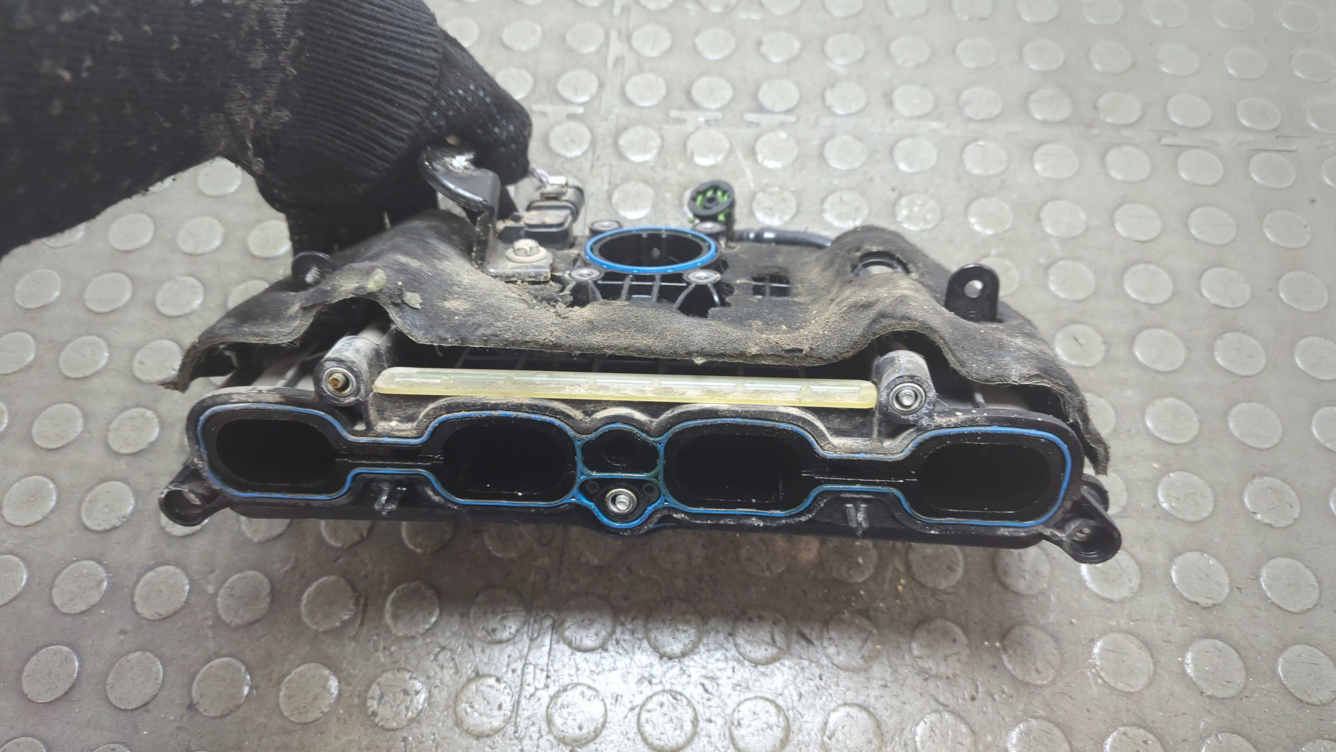 Коллектор впускной