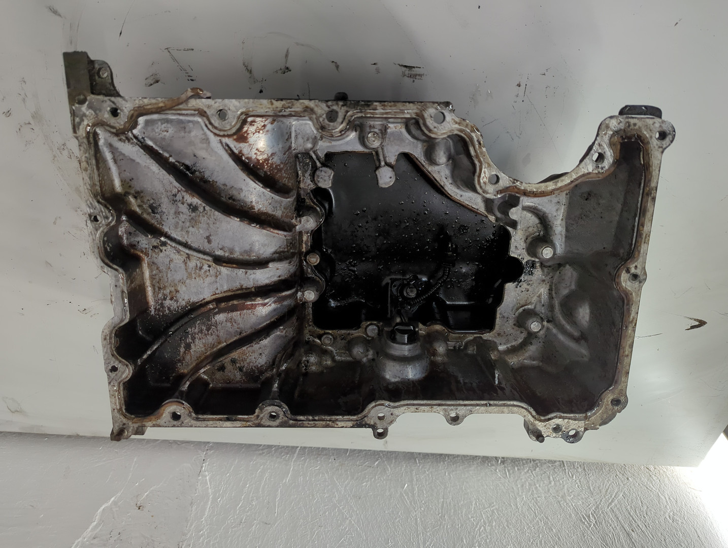Поддон масляный двигателя (картер)