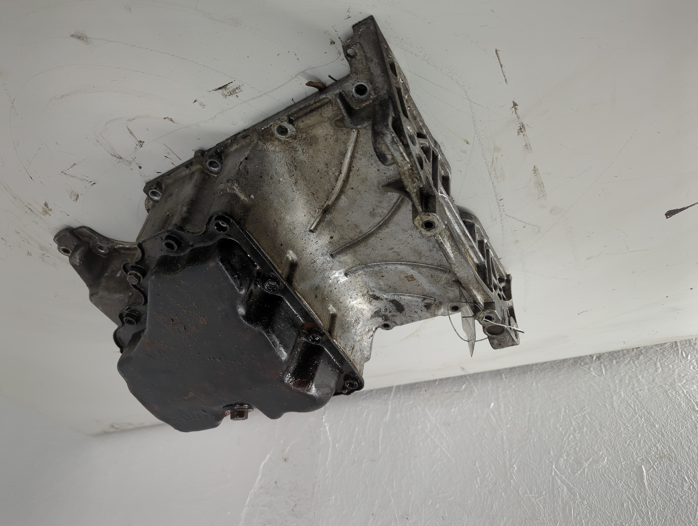 Поддон масляный двигателя (картер)