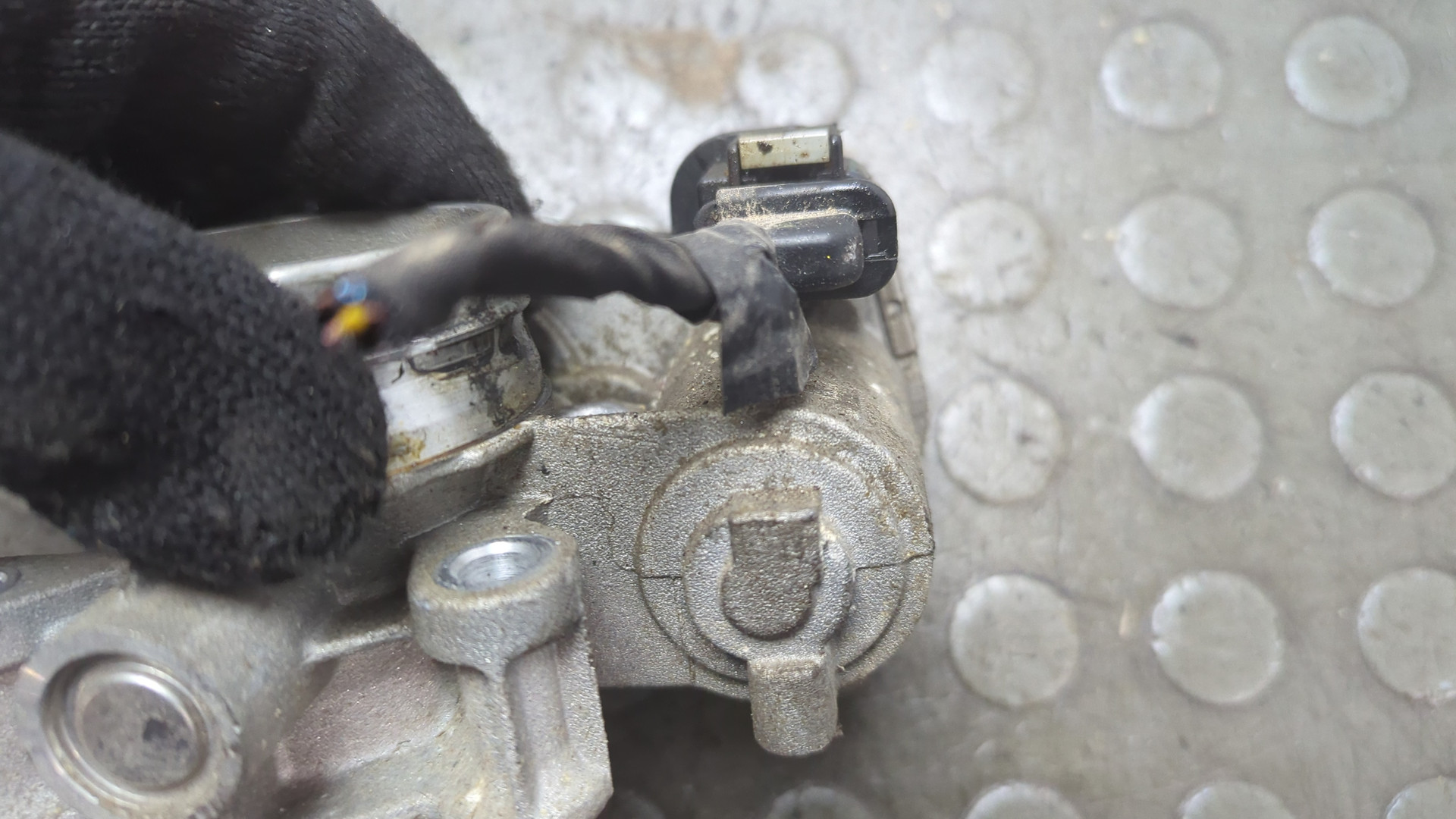 Заслонка дроссельная электрическая