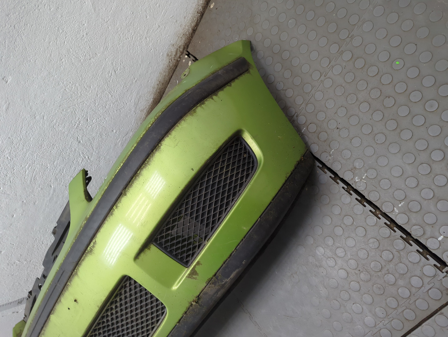 Бампер передний