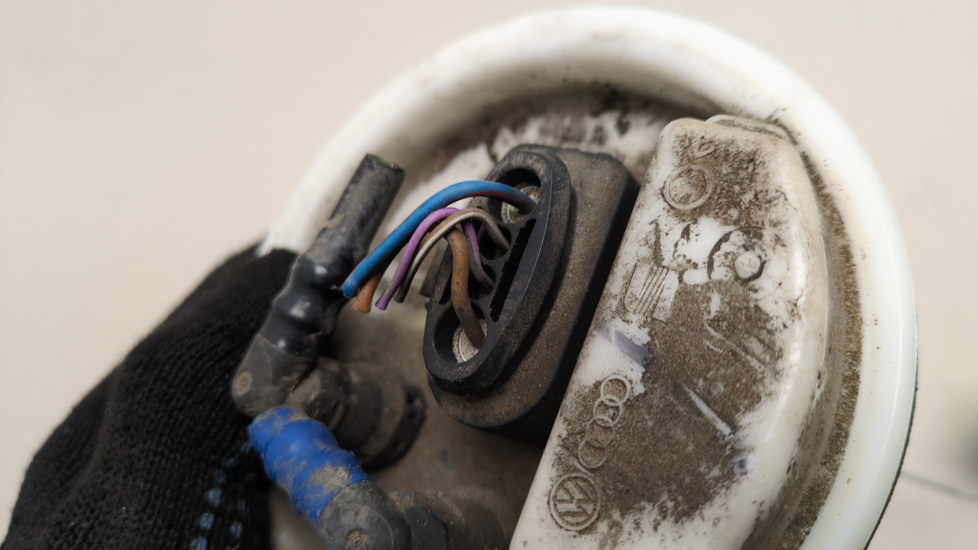 Насос топливный электрический