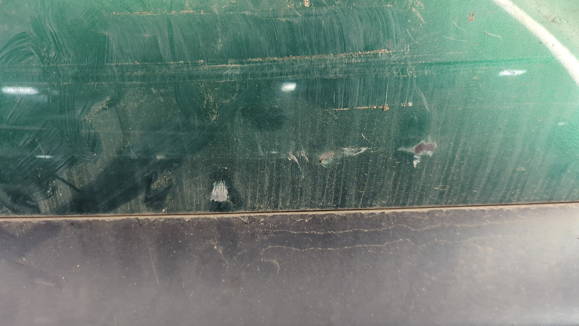 Бампер задний