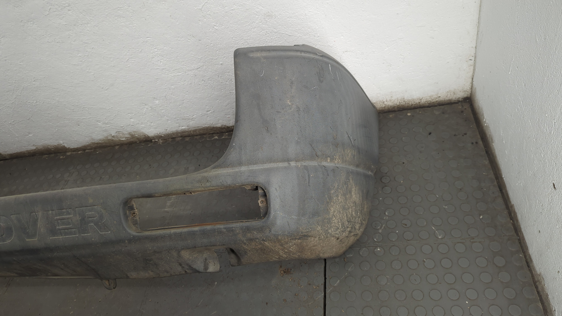 Бампер задний