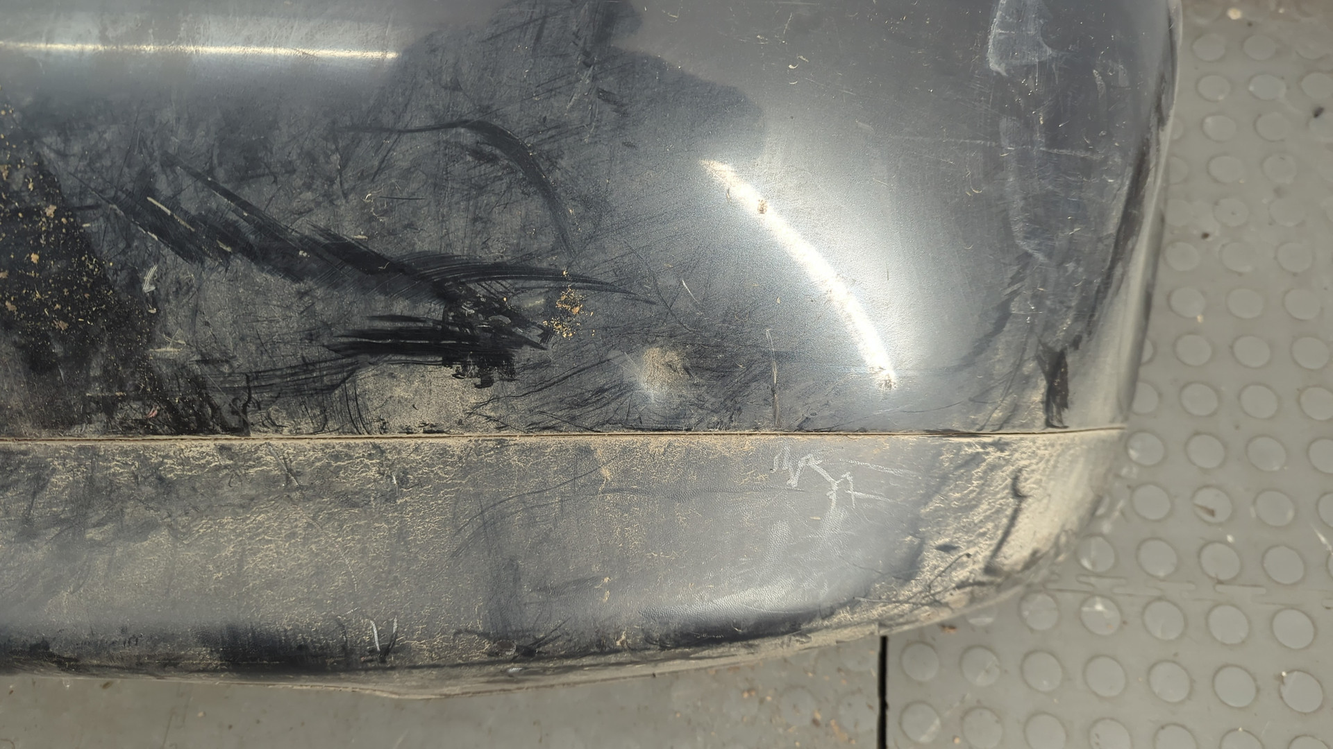 Бампер задний