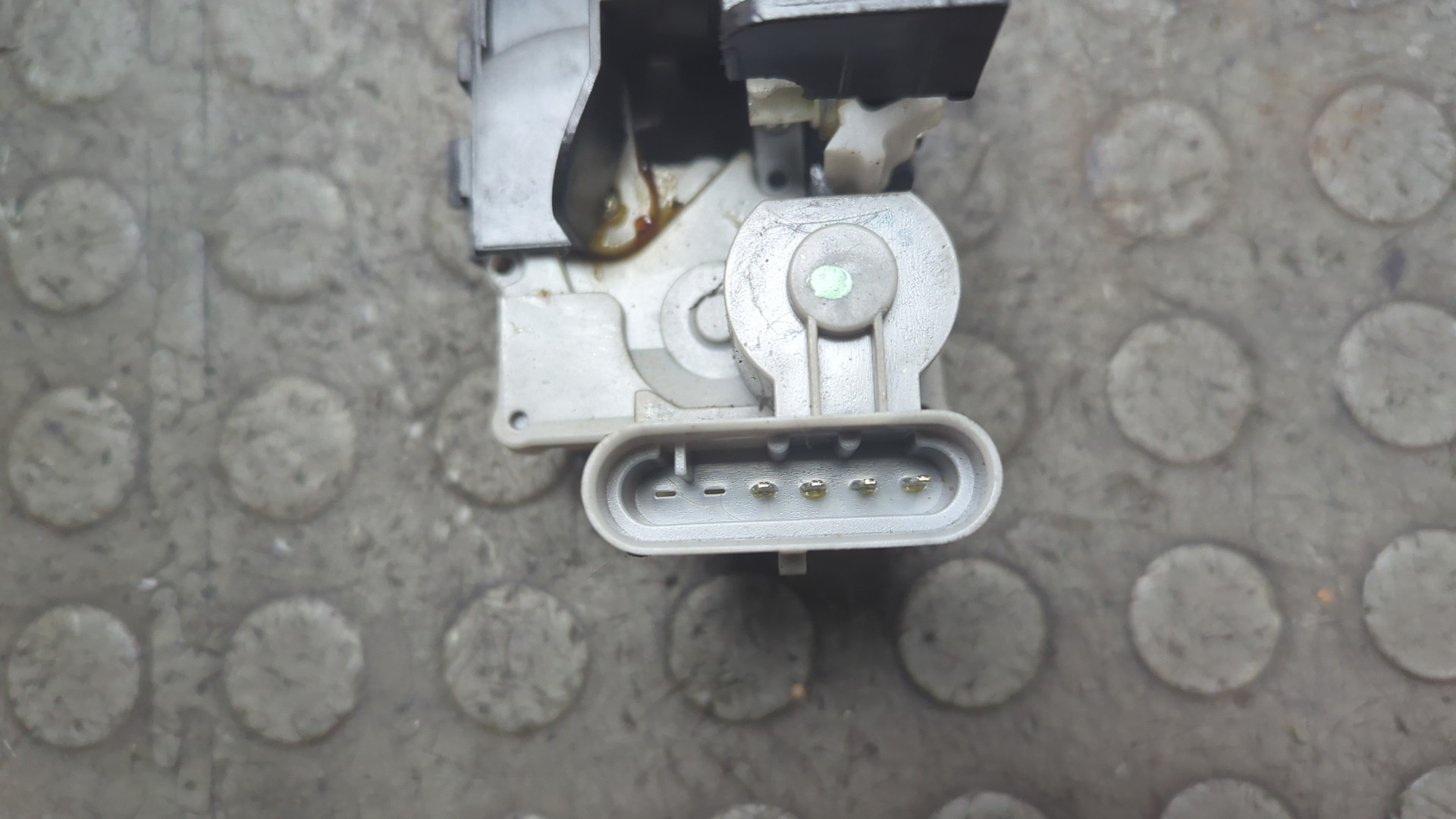 Замок двери сдвижной