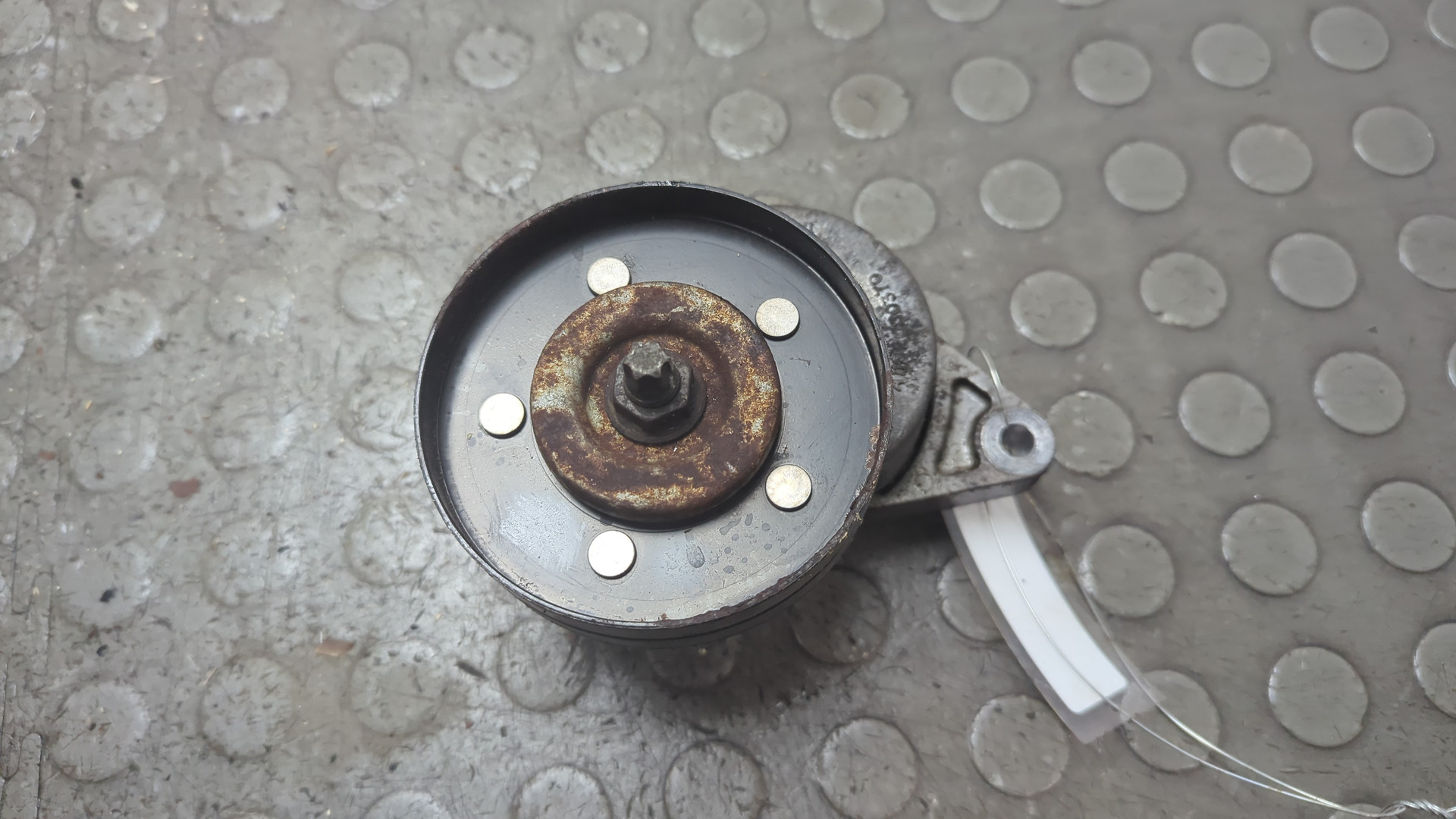 Натяжитель ремня