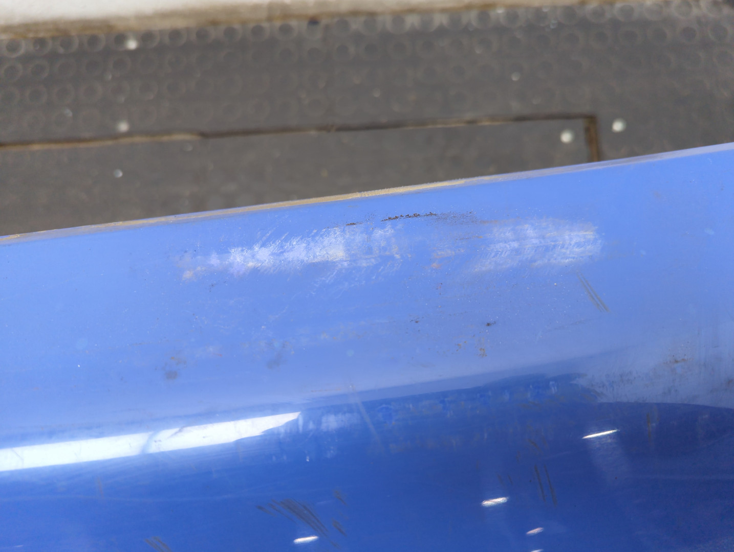 Бампер задний