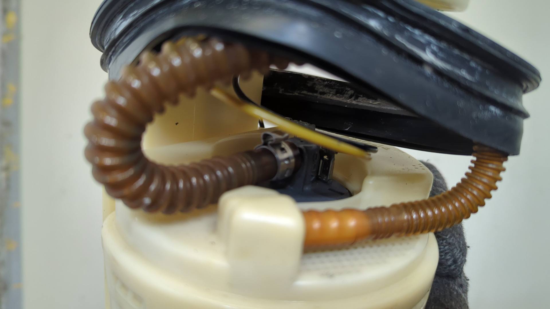 Насос топливный электрический