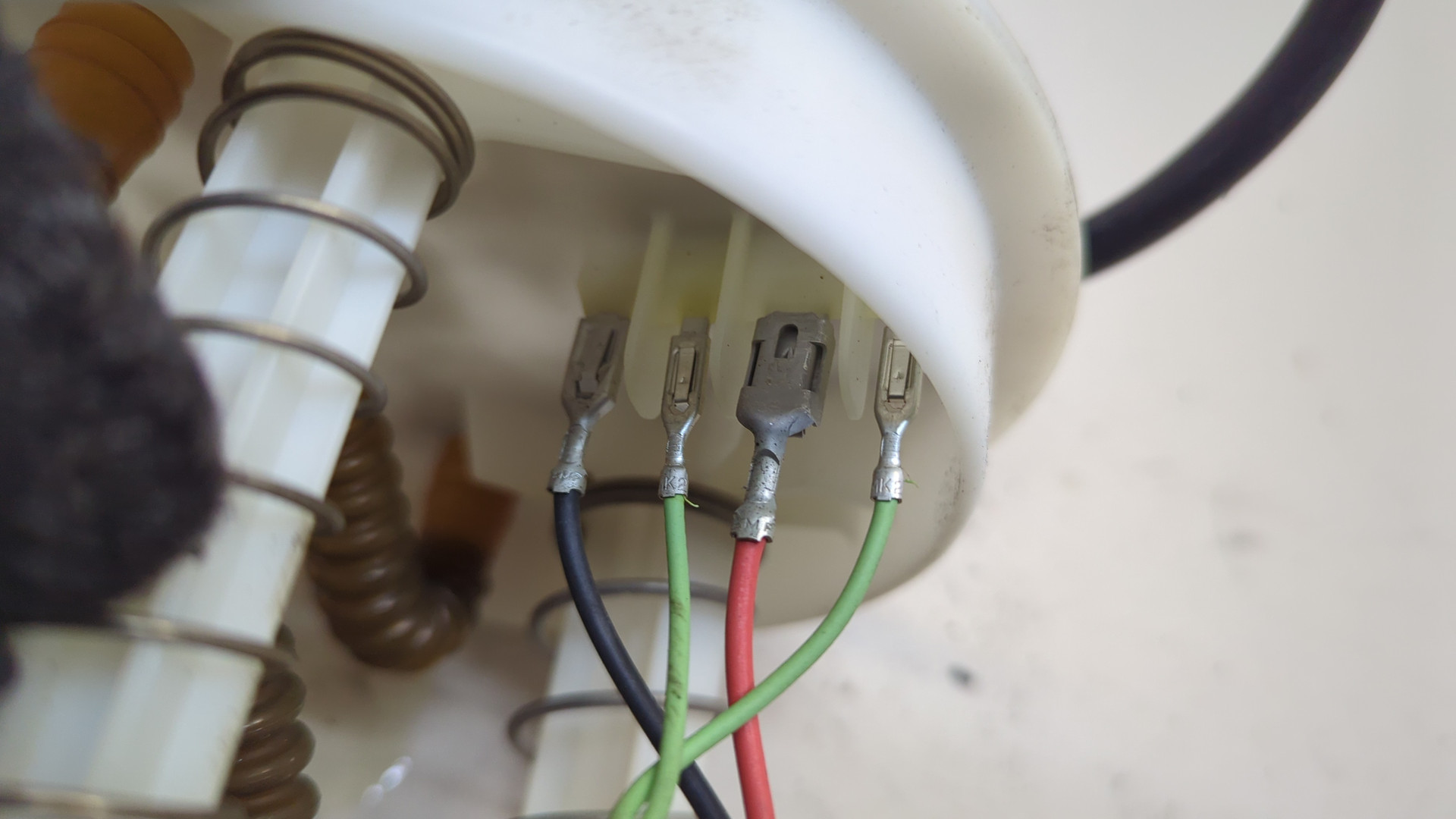 Насос топливный электрический