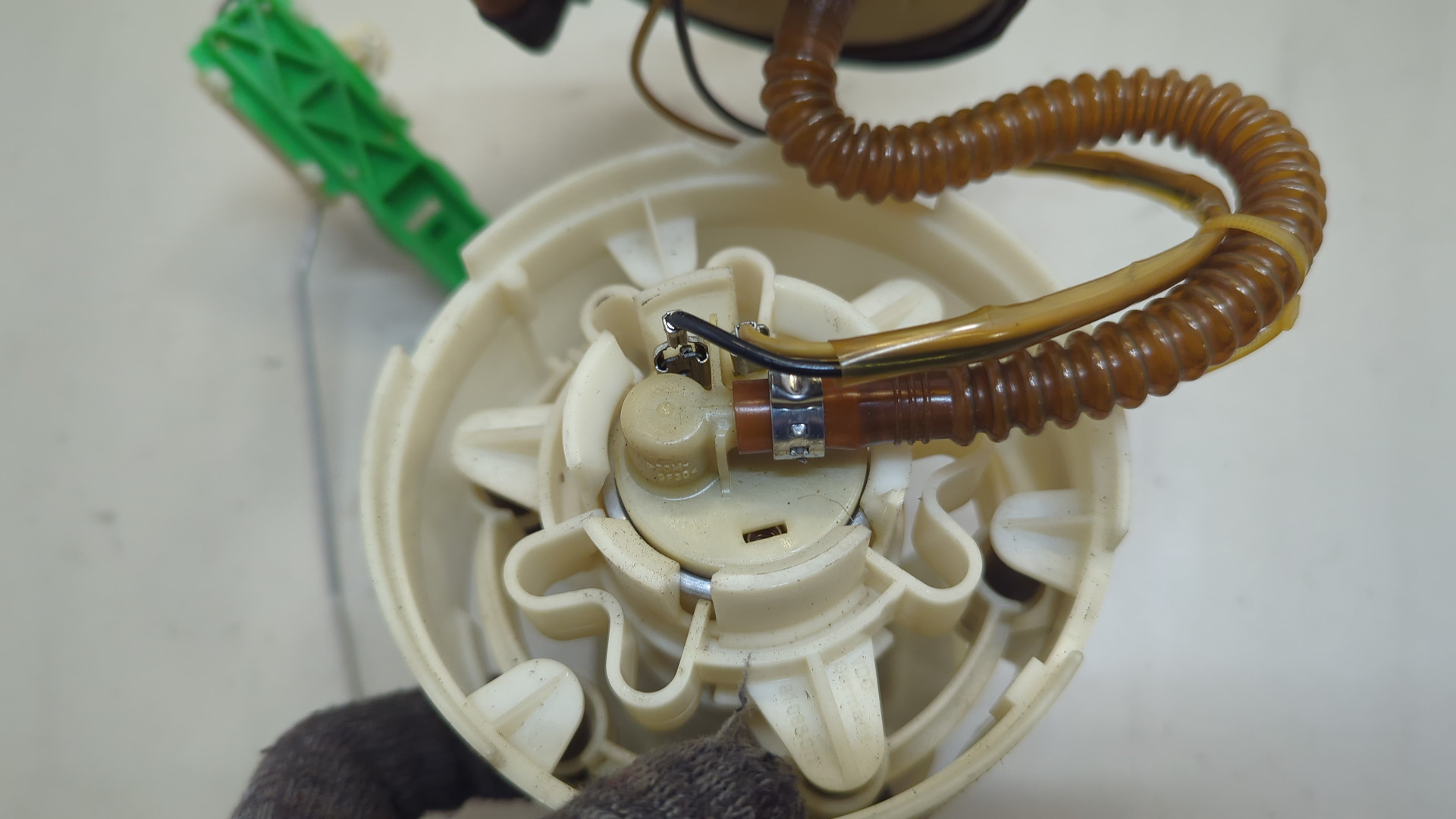 Насос топливный электрический