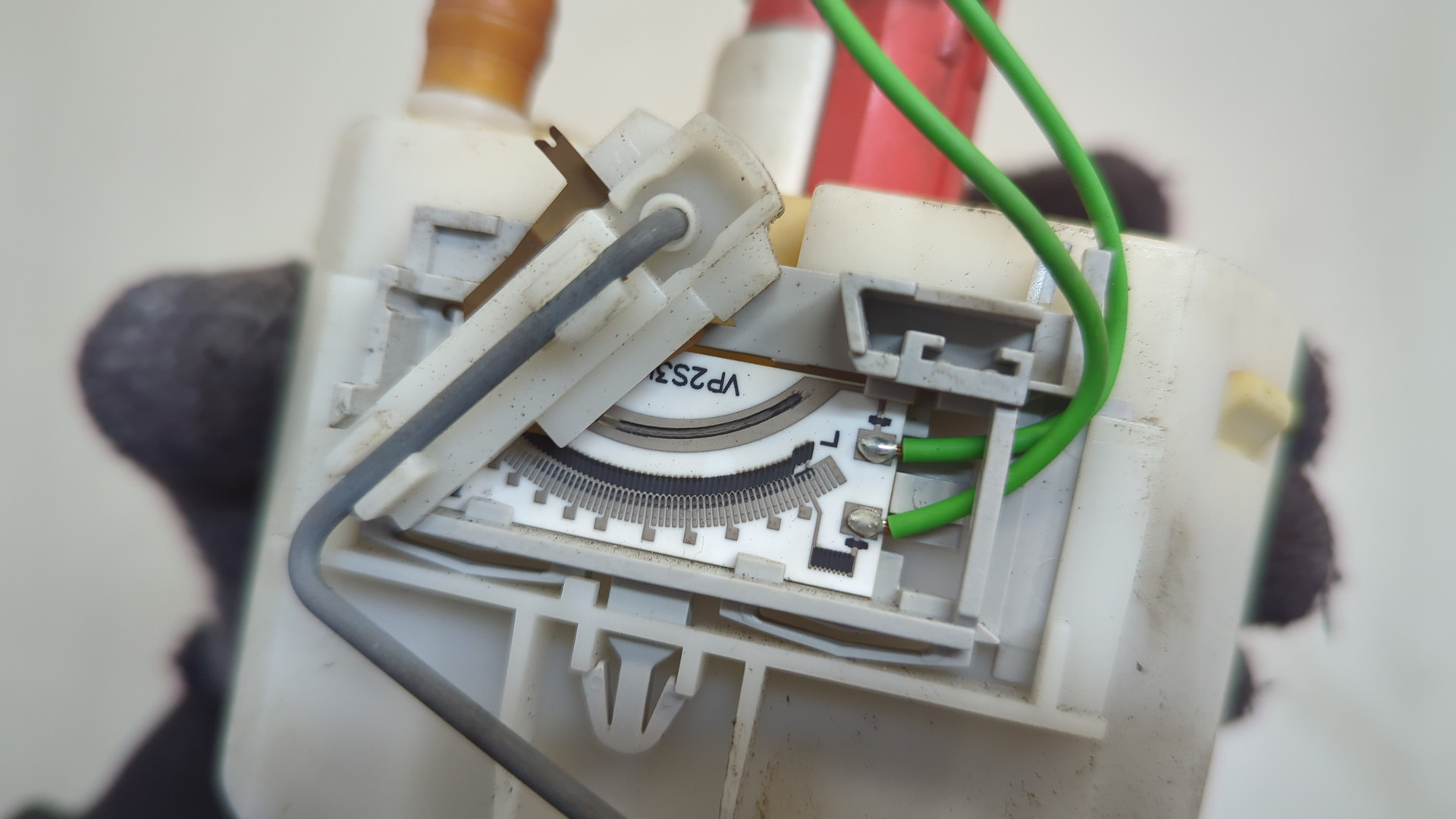 Насос топливный электрический