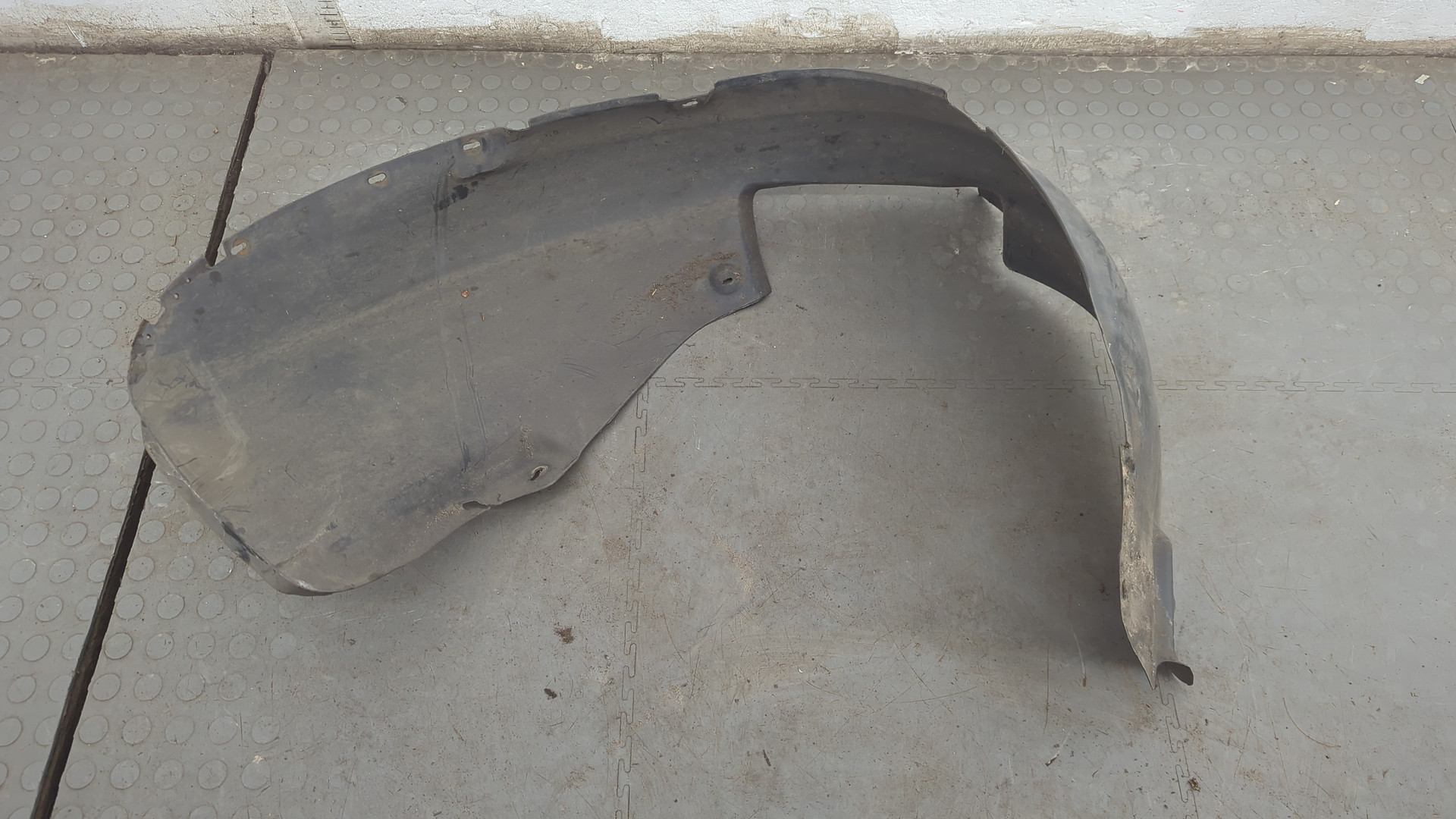 Локер передний левый