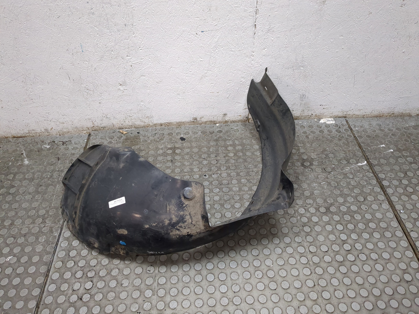 Локер передний левый