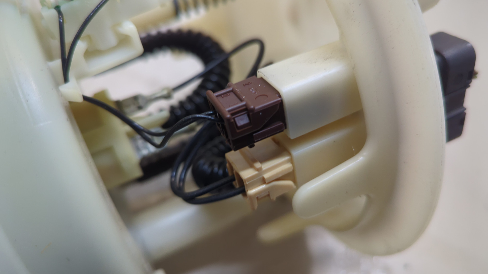 Насос топливный электрический