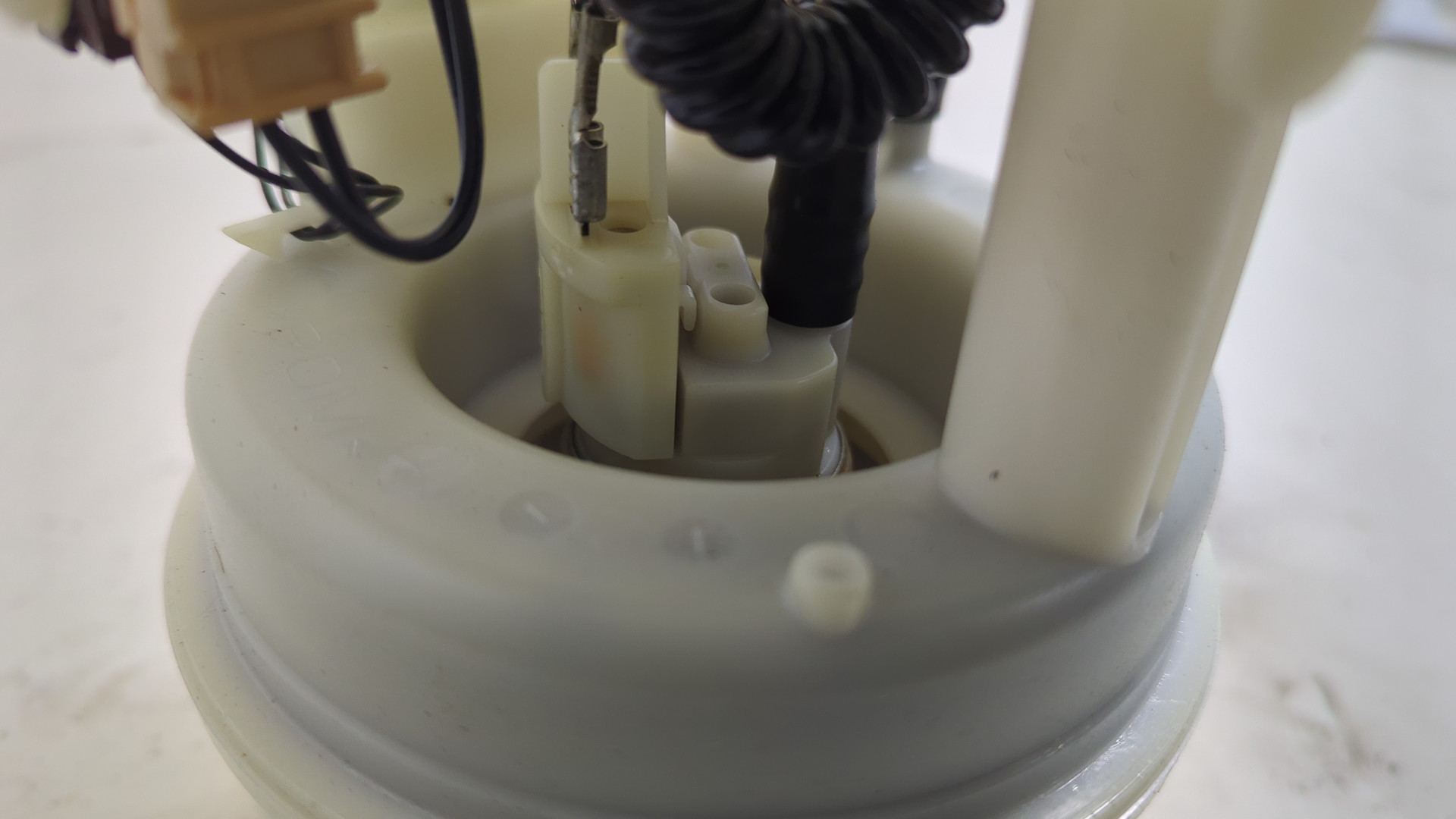 Насос топливный электрический