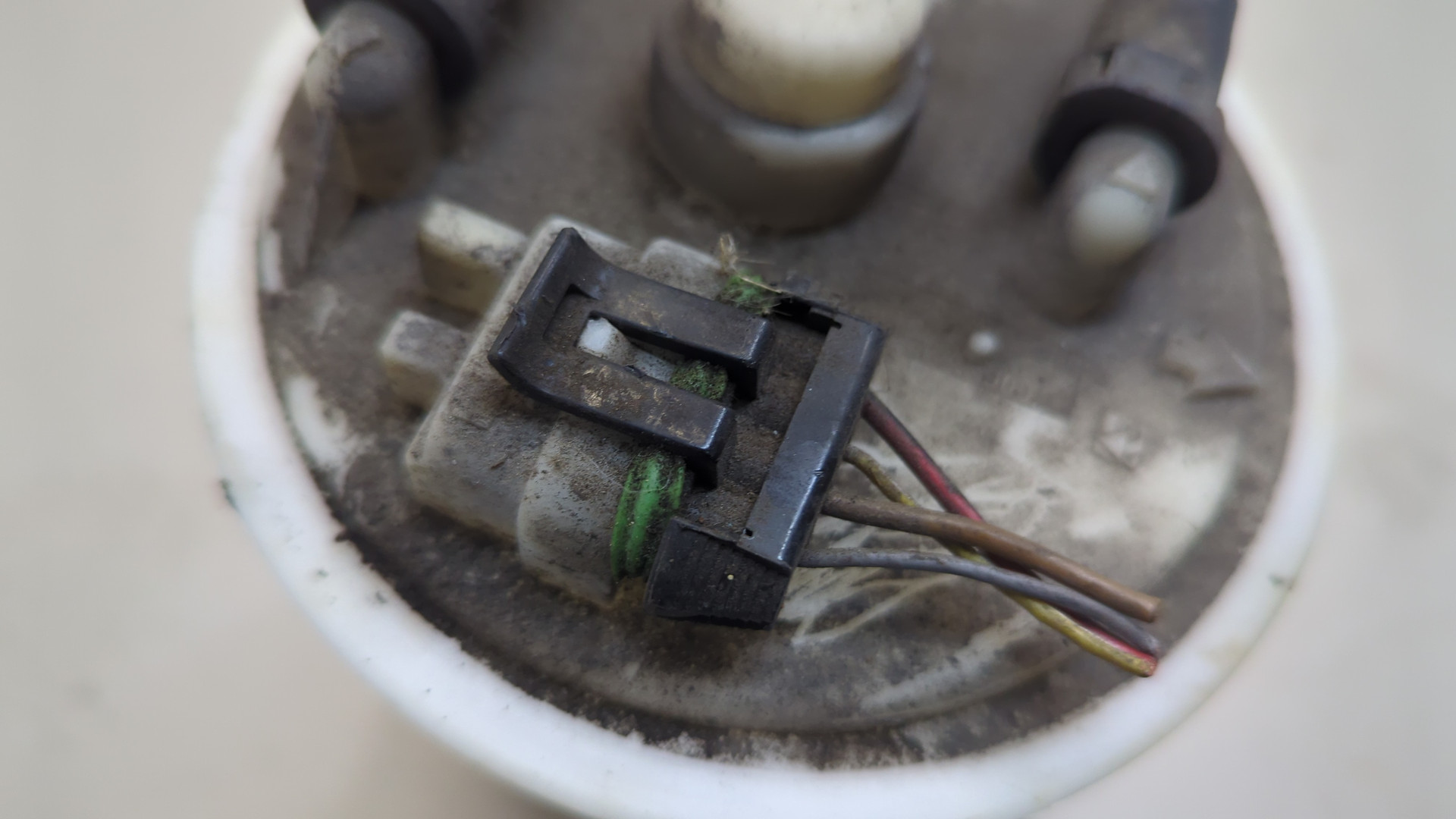 Насос топливный электрический