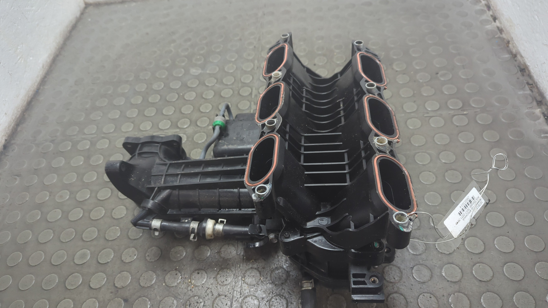 Коллектор впускной