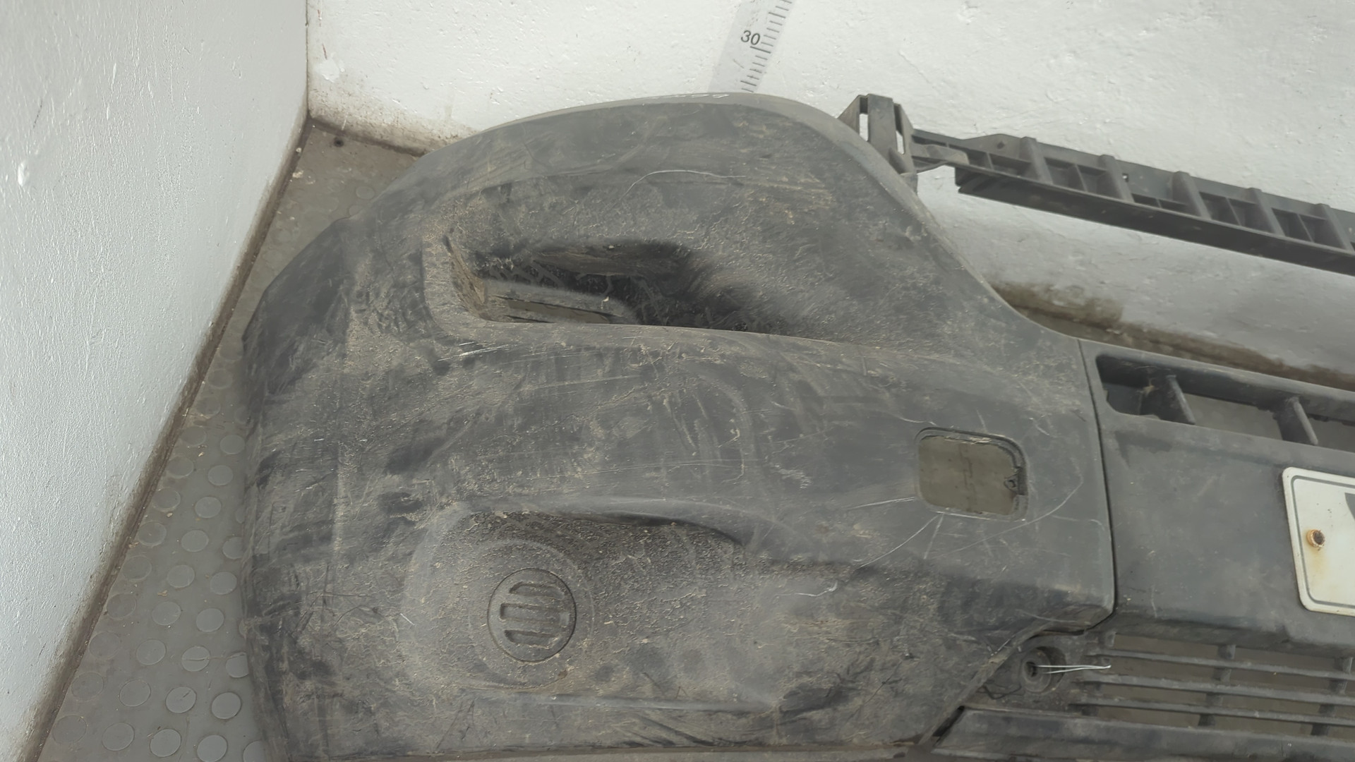 Бампер передний