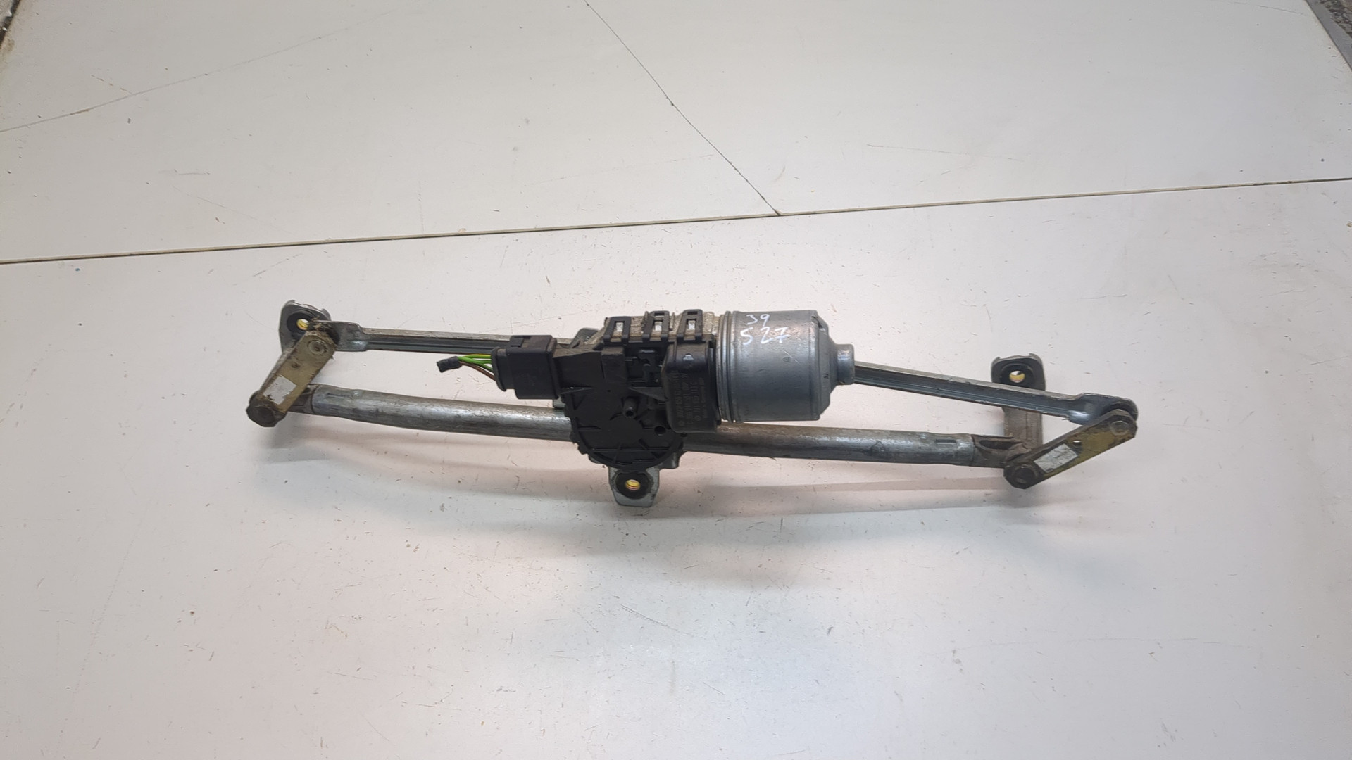 Трапеция стеклоочистителей