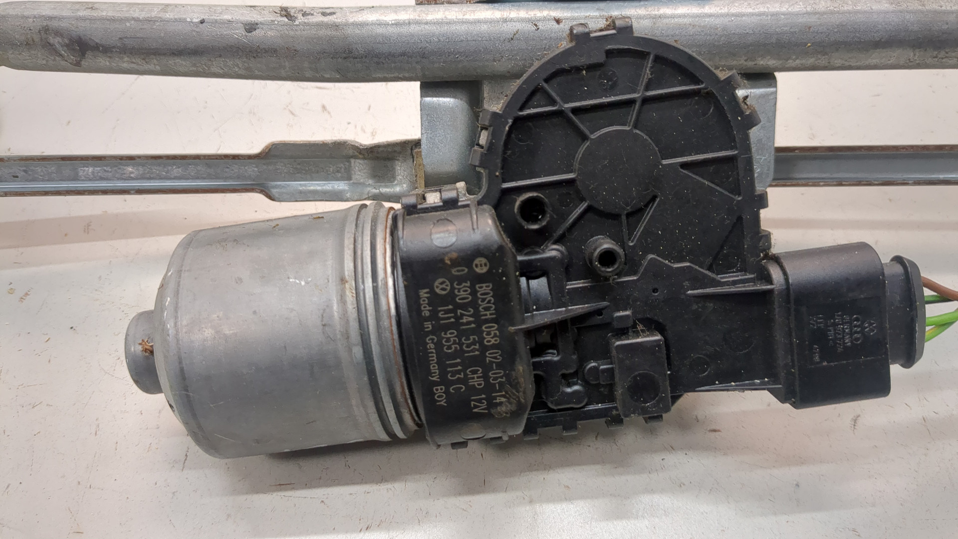 Трапеция стеклоочистителей