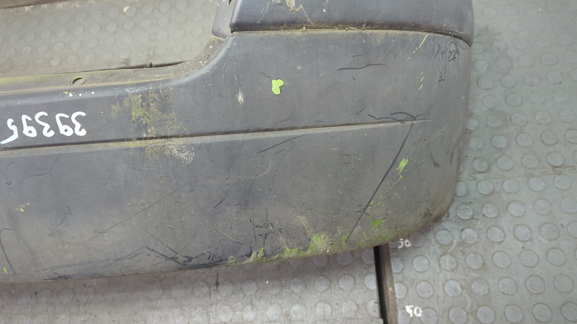 Бампер задний