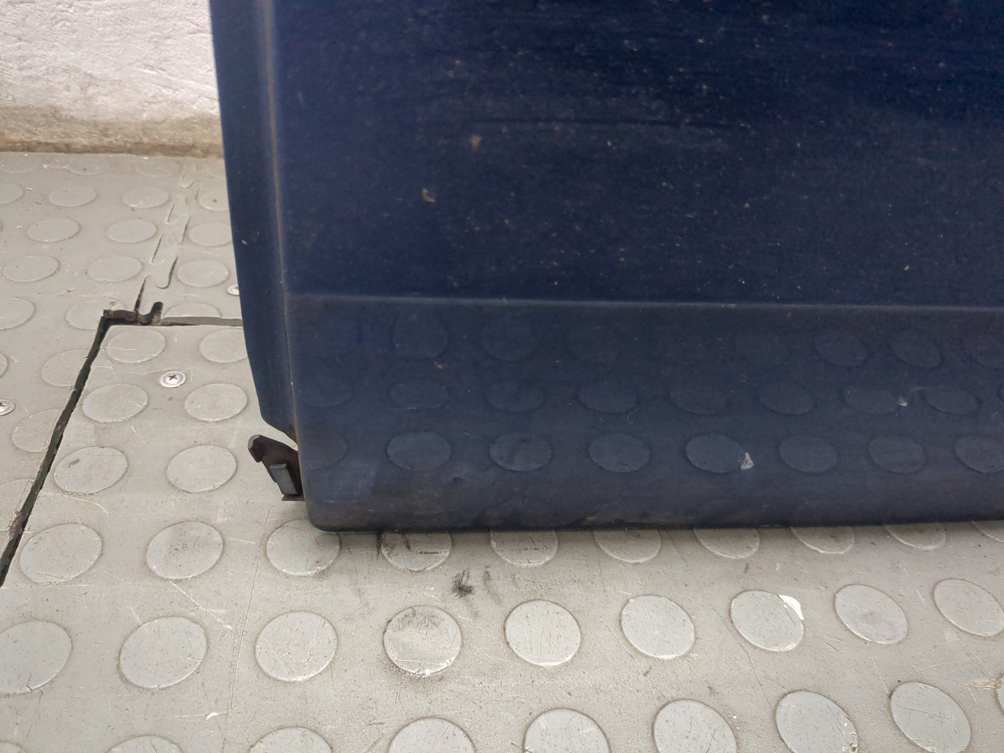 Дверь задняя левая