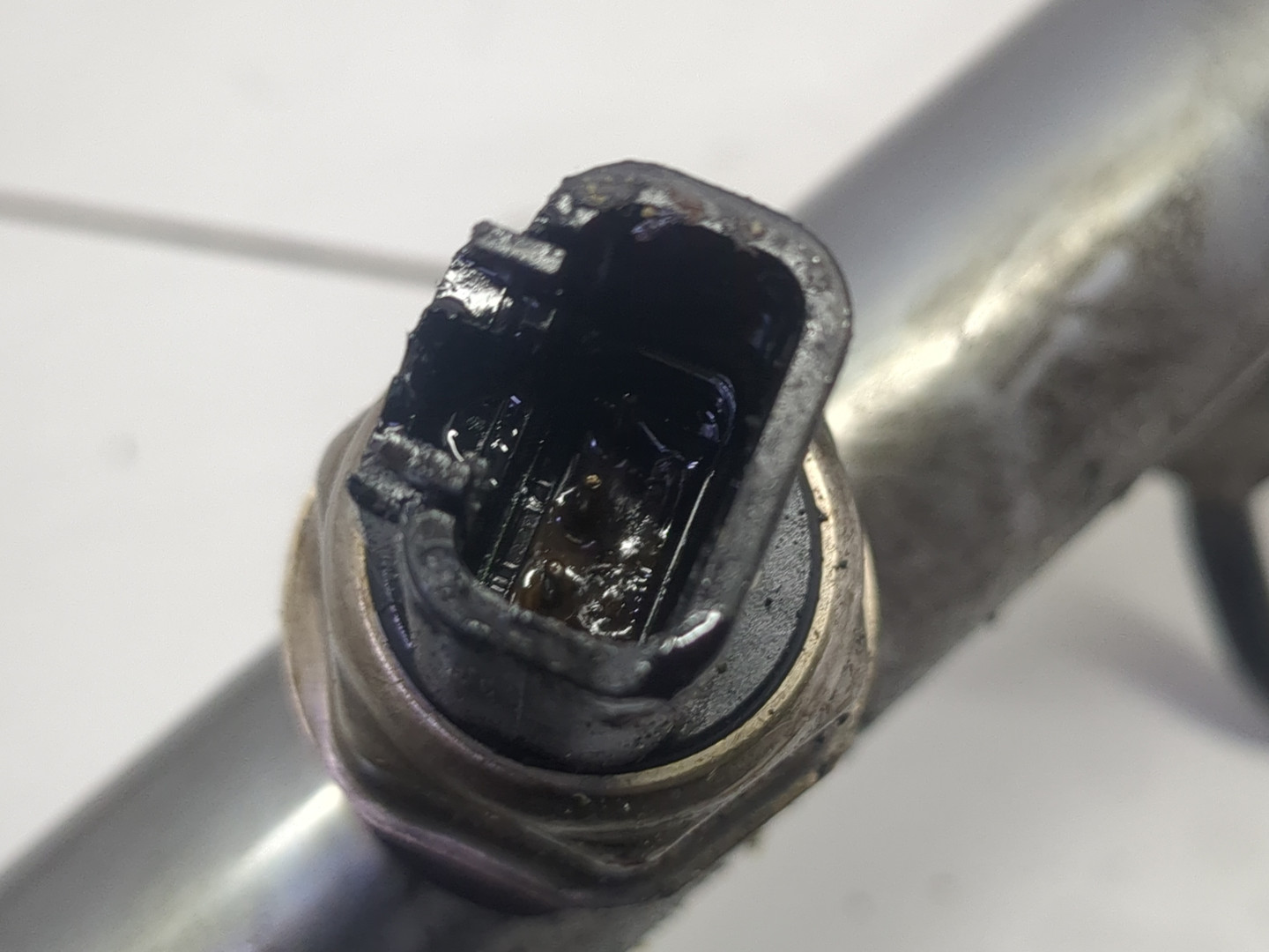 Рейка топливная (рампа)