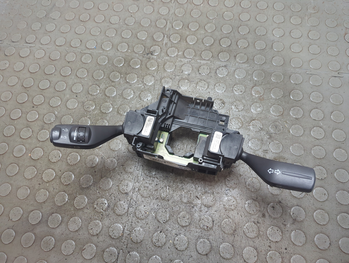 Переключатель подрулевой