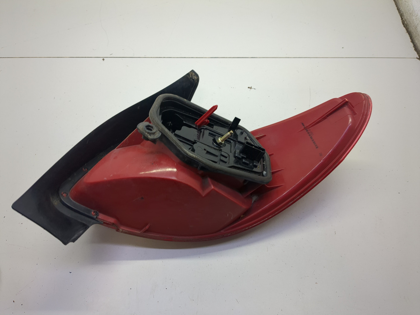 Фонарь задний левый