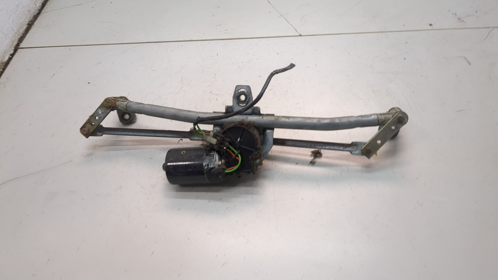 Трапеция стеклоочистителей