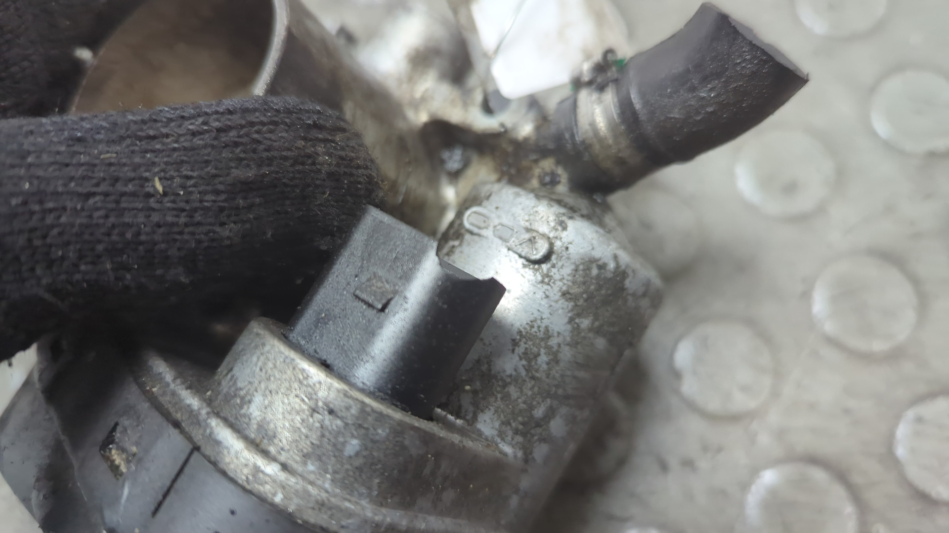 Заслонка дроссельная электрическая