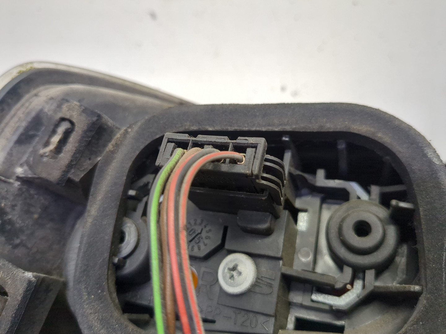 Фонарь задний правый