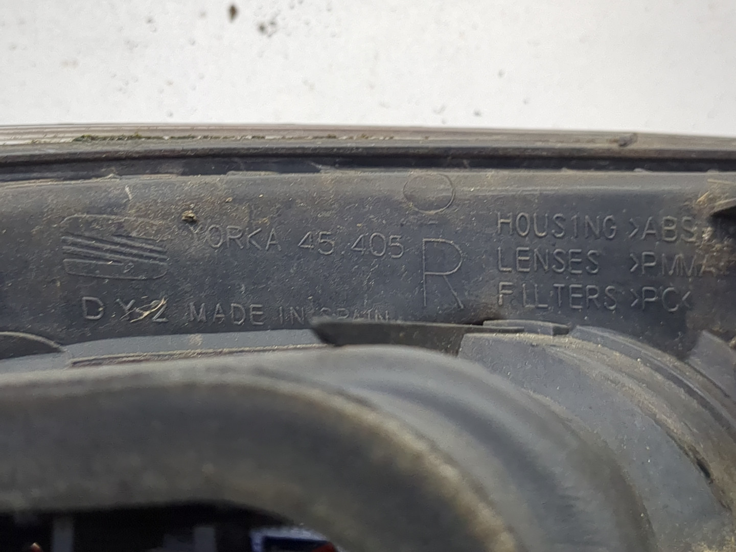 Фонарь задний правый