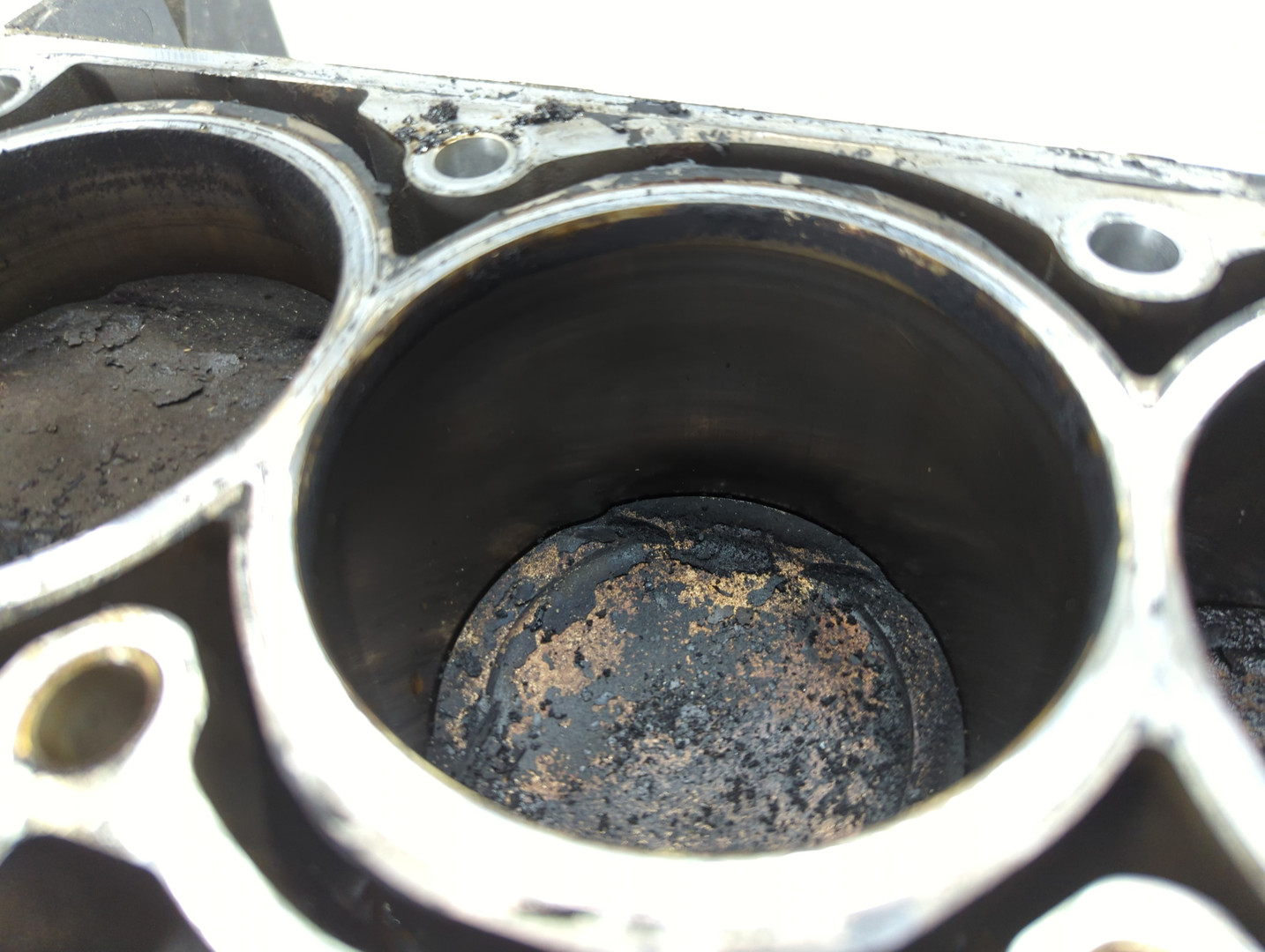 Блок двигателя