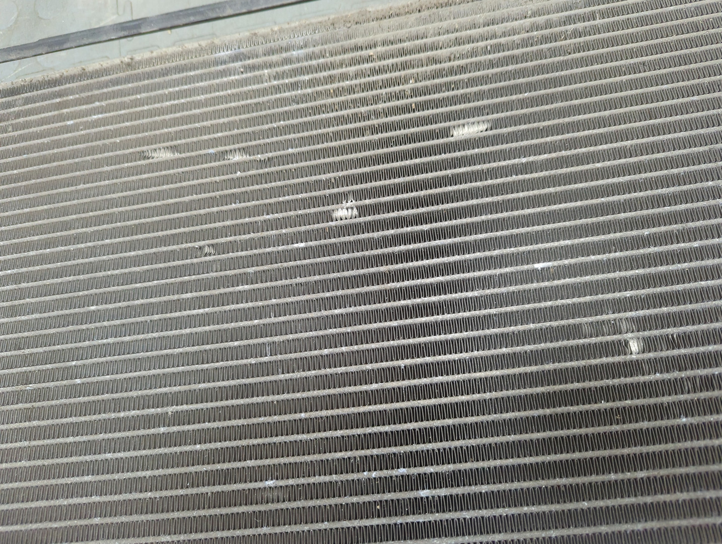 Радиатор охлаждения двигателя основной