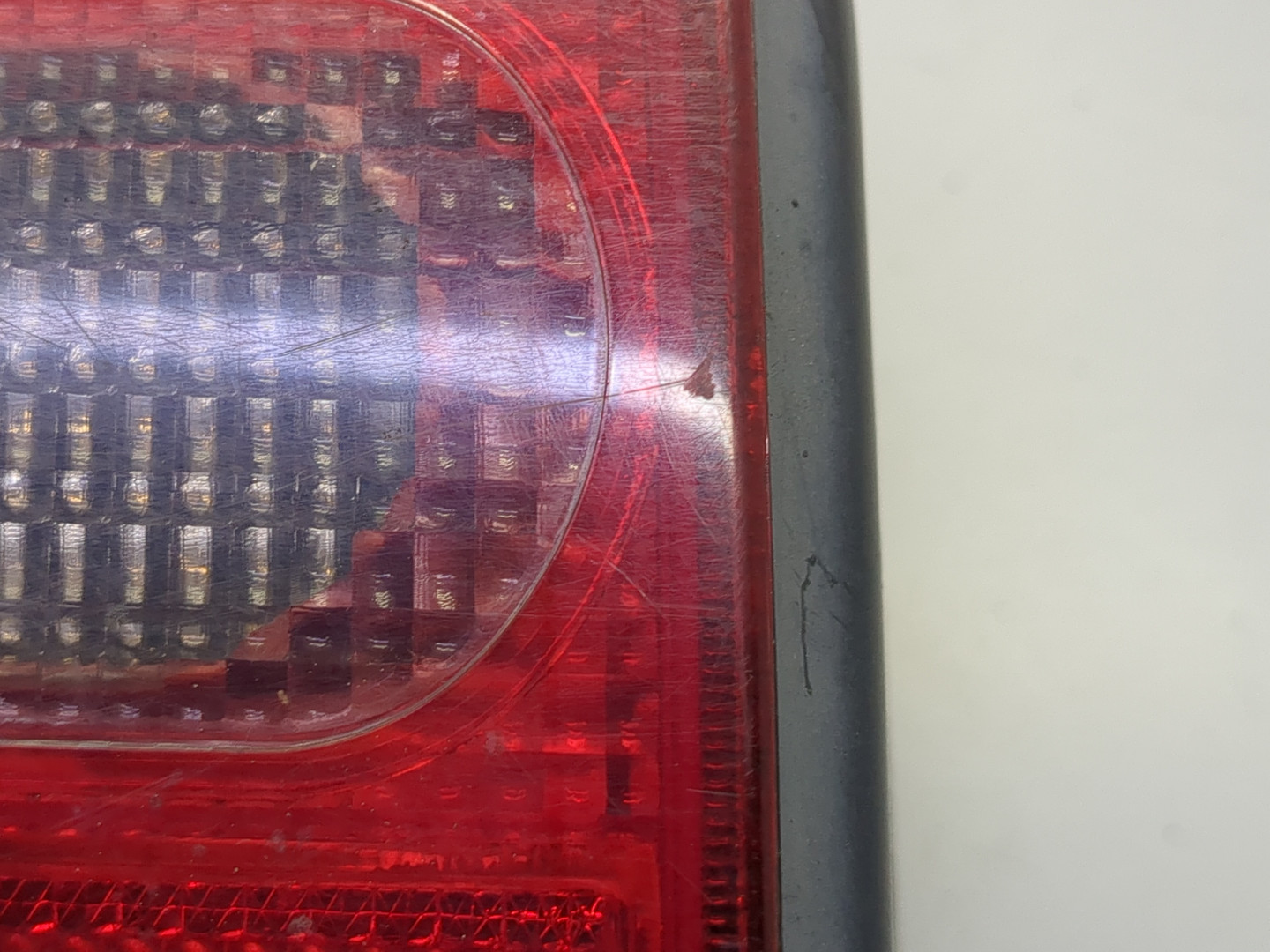 Фонарь задний левый