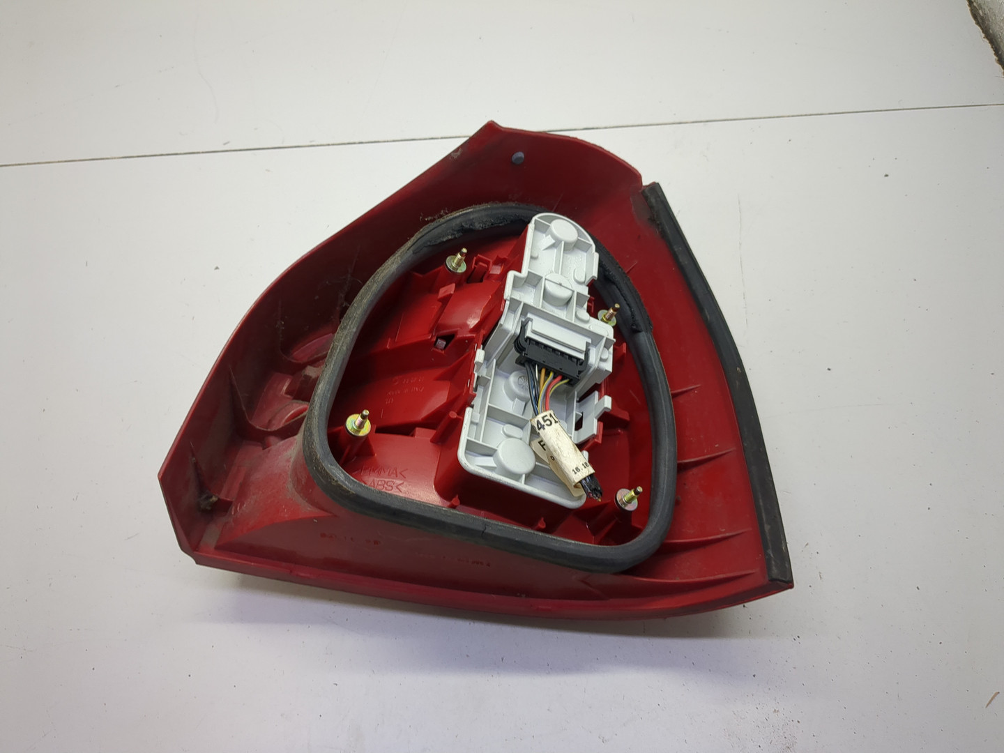 Фонарь задний левый