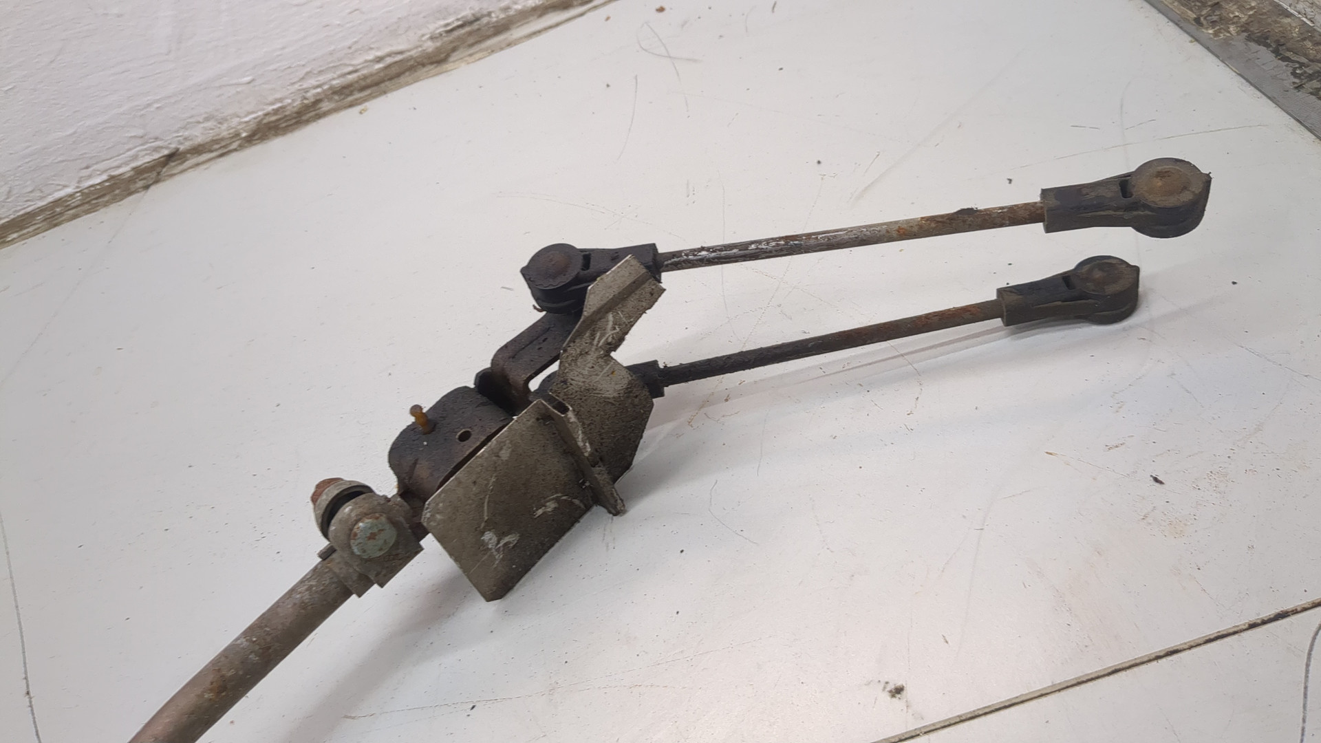 Кулиса МКПП / АКПП