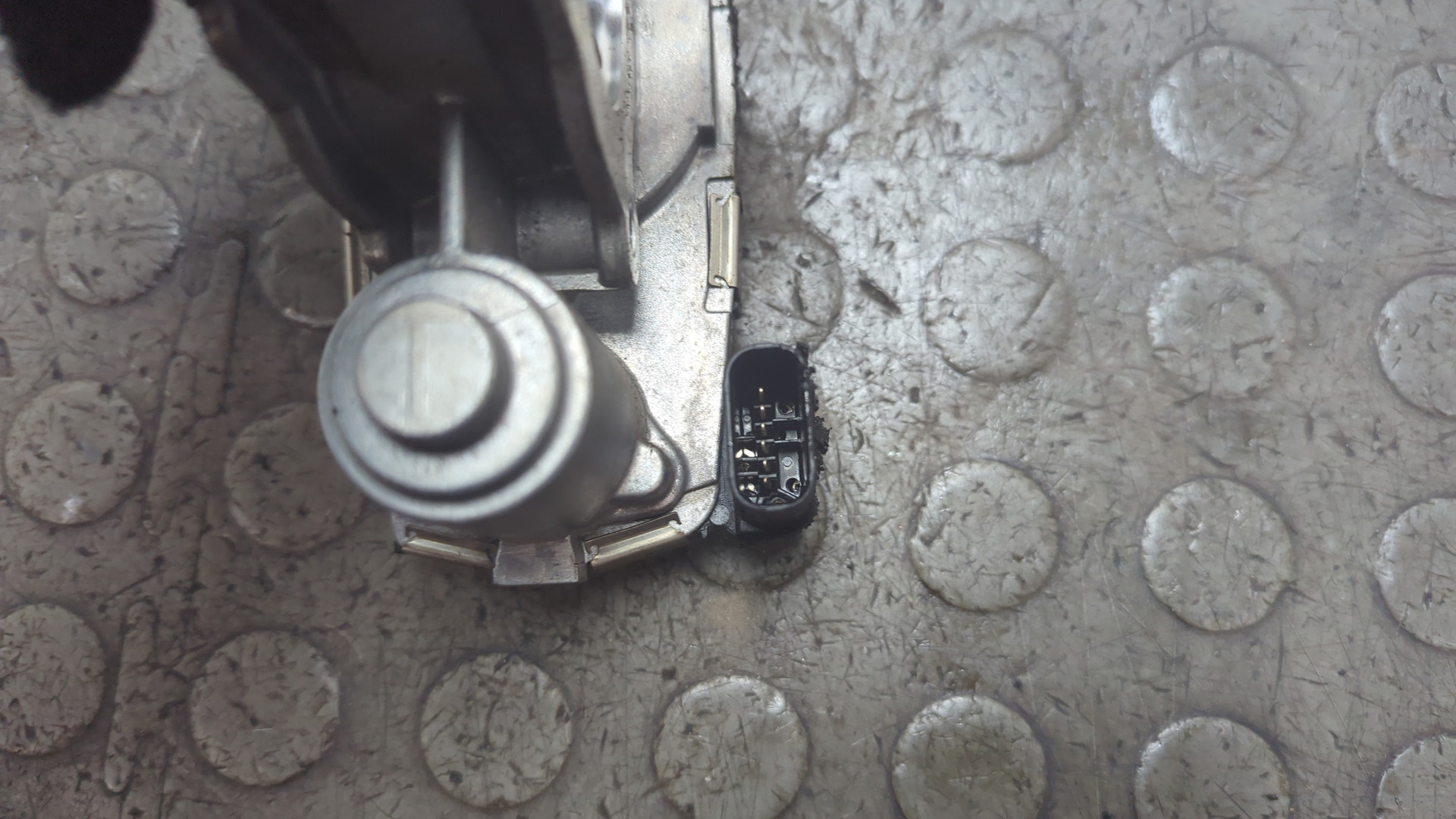 Заслонка дроссельная электрическая