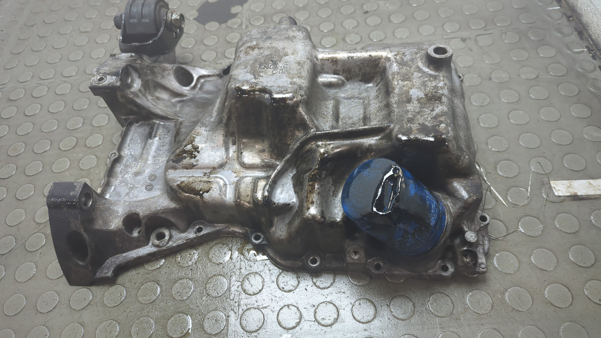 Поддон масляный двигателя (картер)