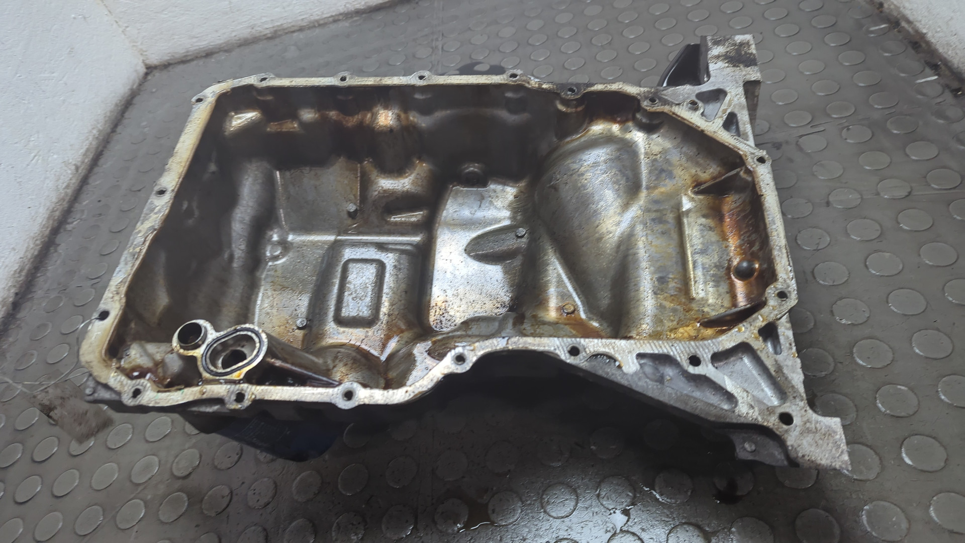 Поддон масляный двигателя (картер)