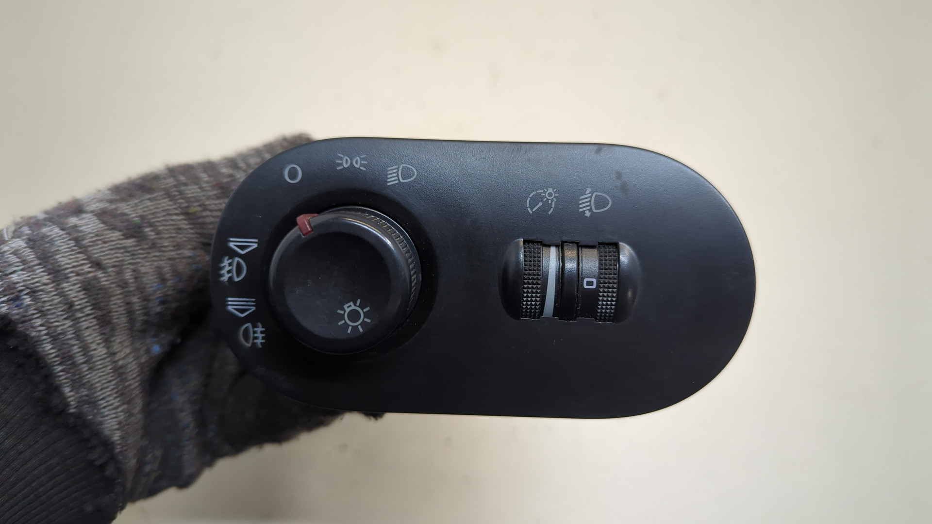 Переключатель света фар