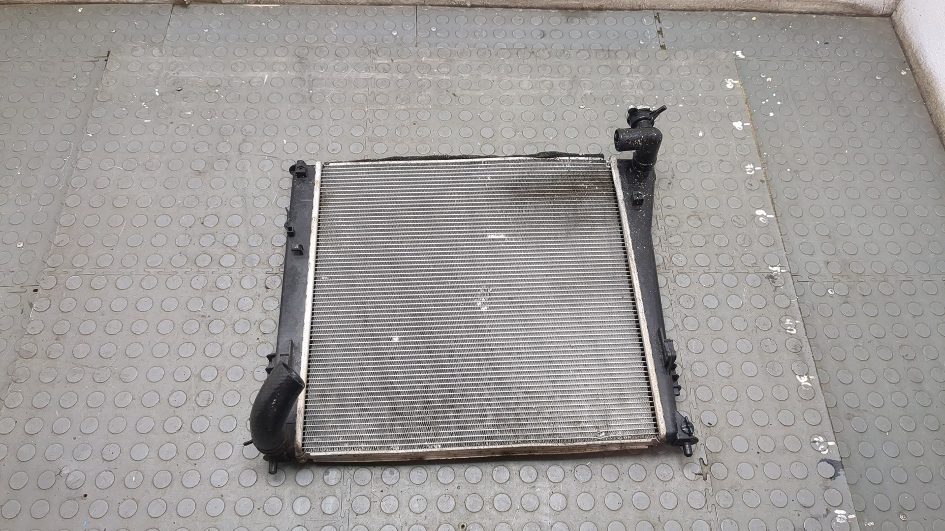 Радиатор охлаждения двигателя основной