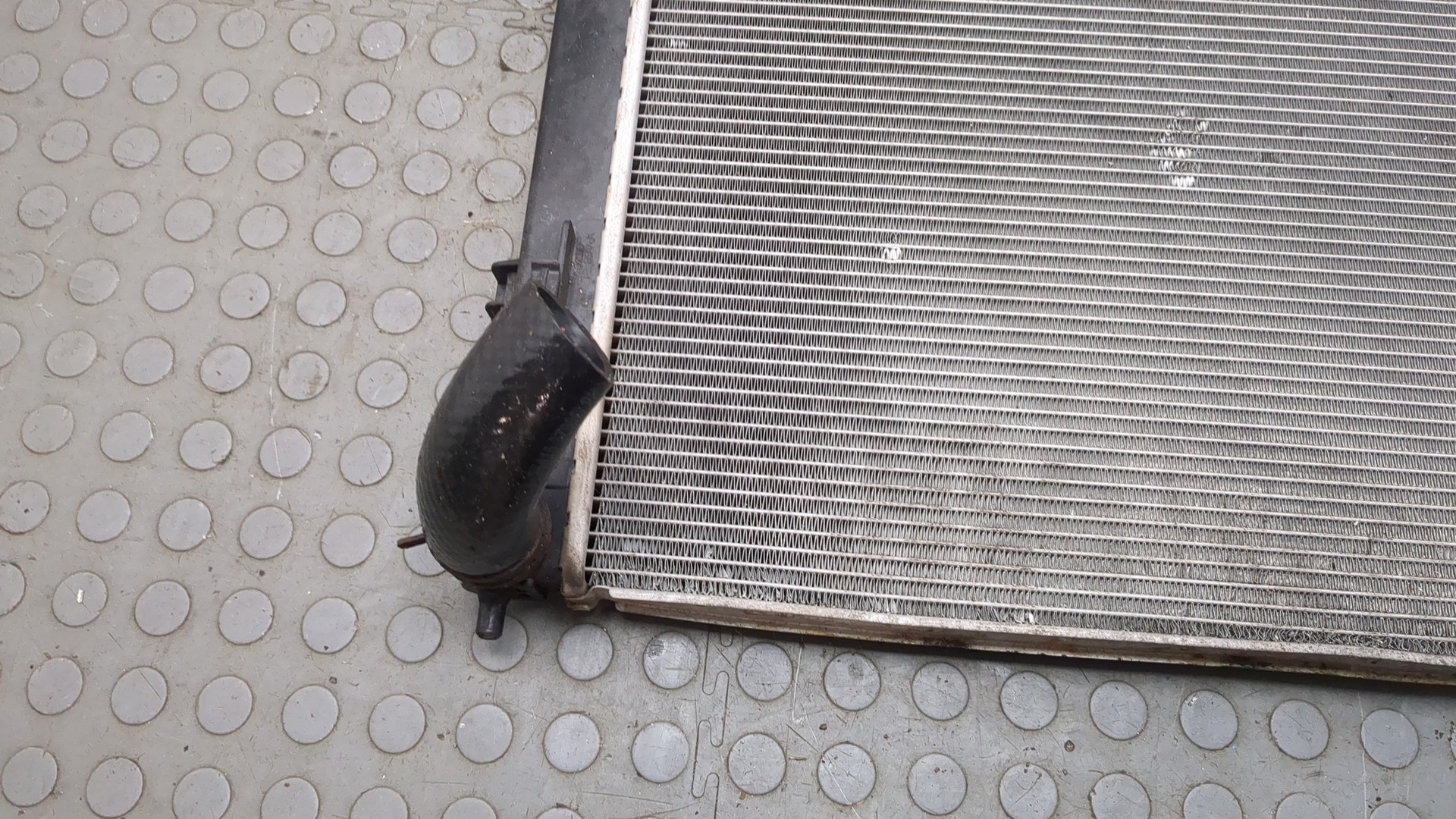 Радиатор охлаждения двигателя основной