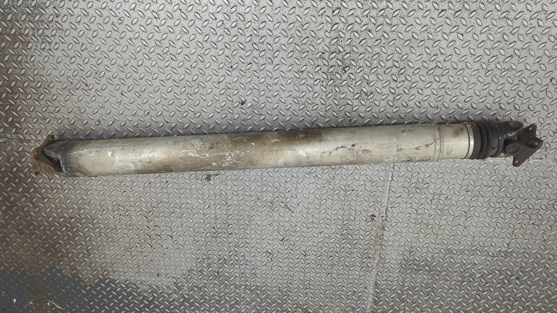 Вал карданный задний