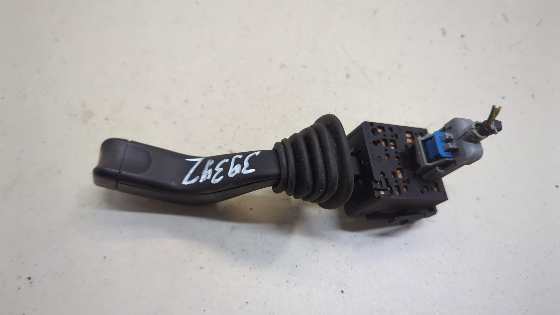 Переключатель поворотов подрулевой