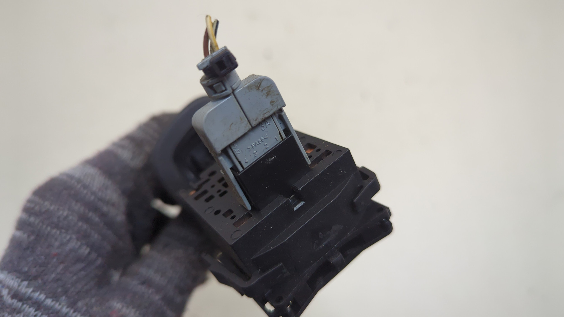 Переключатель поворотов подрулевой